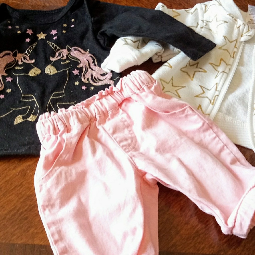 NEWBORN GIRL CLOTHES